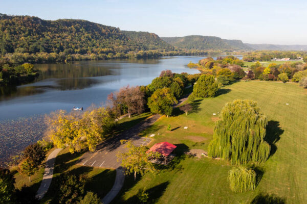 Lake Winona park and trails.
