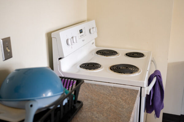A stove in a kitchen in Prentiss-Lucas Hall.